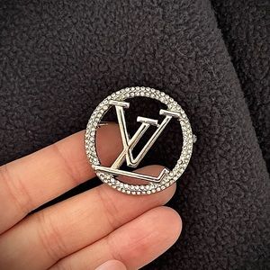 Louis Vuitton Pin